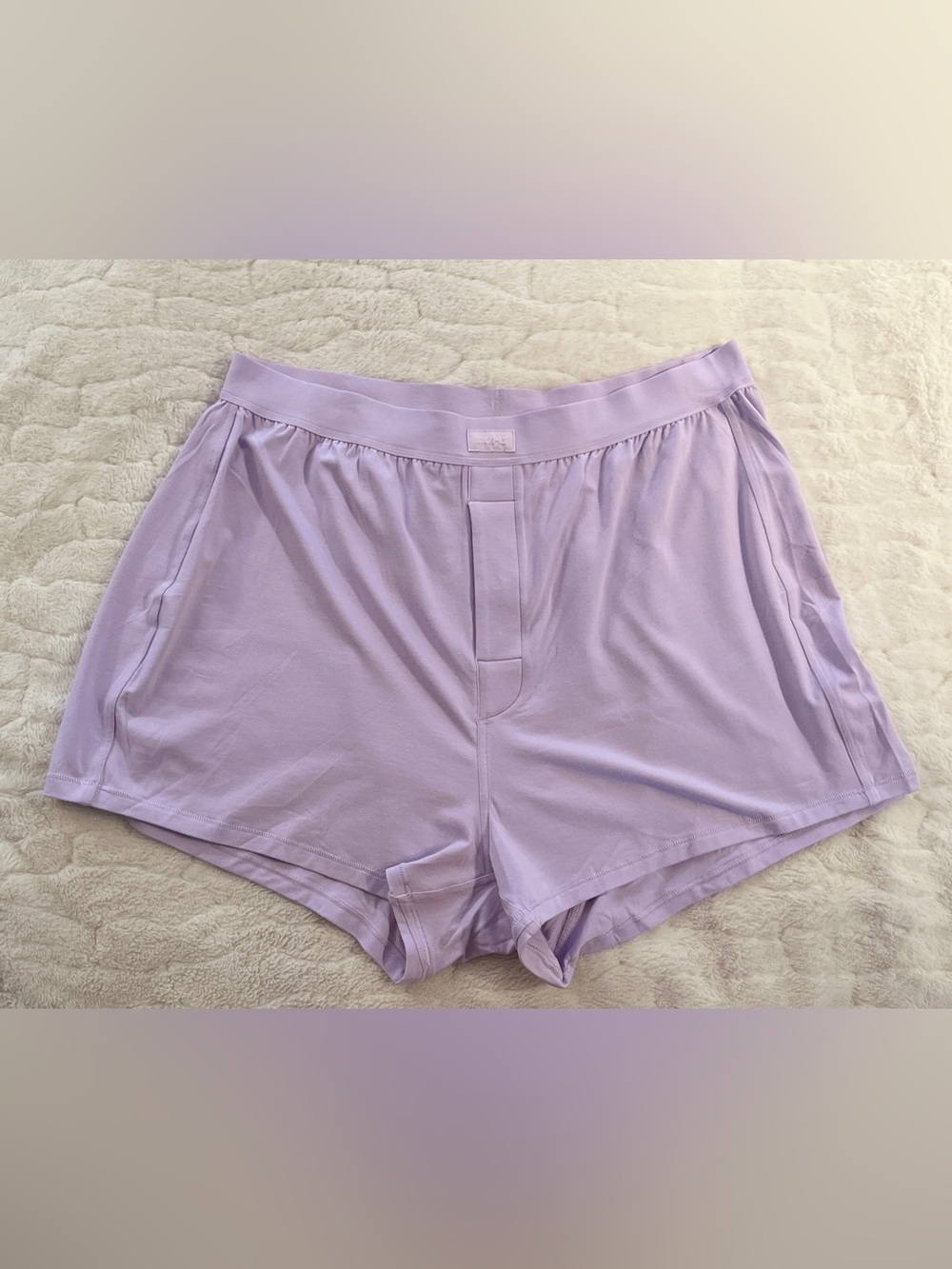 NWT SKIMS
Boyfriend Loose Boxer Shorts in Lily size XL